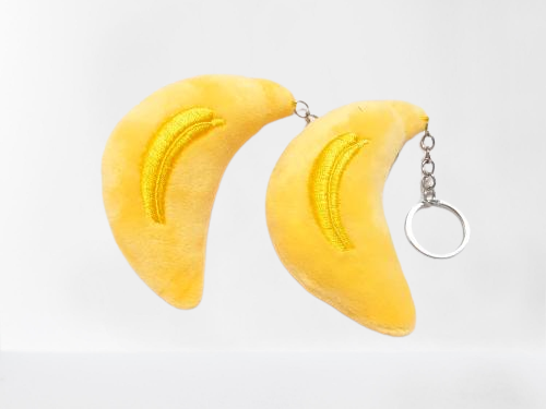 products/banana_keyring-removebg-preview.png