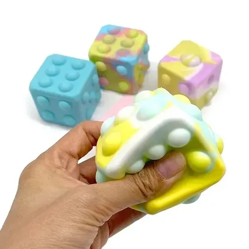 products/squeezy_fidget_cube_2_Cin5ia6.webp